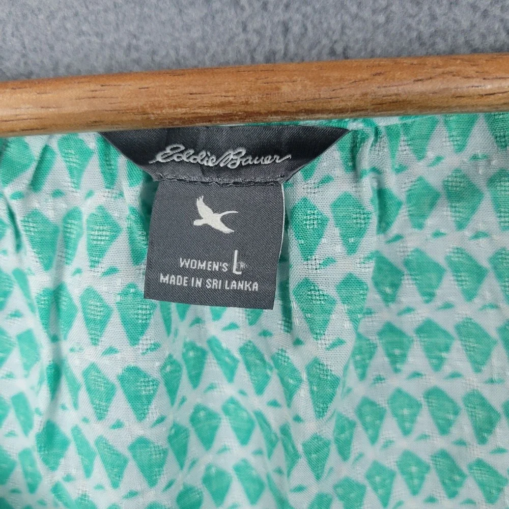 Eddie Bauer Tank Top Women's Large Green White Geometric 100% Rayon Split‎ Neck